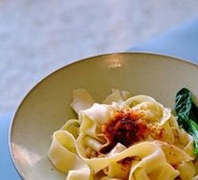 Three Spring Oil-Poured Noodles