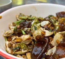 Sour Cabbage with Rice Noodles