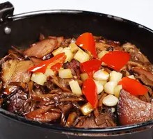 Stir-fried smoked bamboo shoots with preserved pork