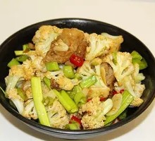 Braised Cauliflower in Clay Pot
