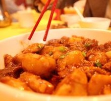 Braised Beef Shank with Small Taro