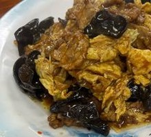 Sour Stir-Fried Egg with Wood Ear Mushrooms