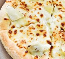 Golden Cat Durian Mango Pizza