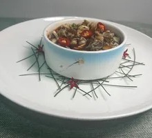 Spicy Wine-Steamed Abalone