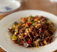 Pepper Stir-Fried Chicken Gizzard
