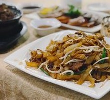 Dry-Fried Beef Rice Noodles
