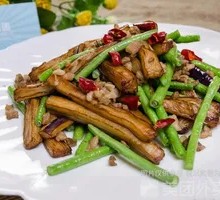 Stir-fried long beans with eggplant
