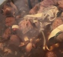 Stewed Chicken with Brown Sauce