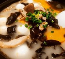 Pork Tripe Soup with Three Fresh Ingredients