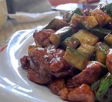 Stir-Fried Chicken with Sauce