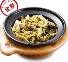 Winter Cabbage and Bamboo Shoot Claypot Rice