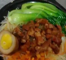 Braised Pork Claypot Rice