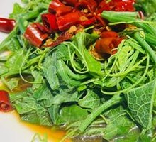 Stir-fried Loofah Tips