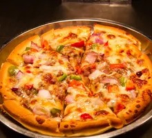 Orleans Chicken Leg Pizza