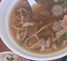 Beef Noodle Soup with Train Head Flavor