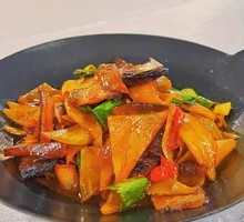 Spicy Sichuan-style腊肉 with Bitter Melon