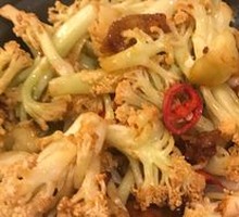 Spicy Stir-Fried Organic Cauliflower