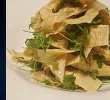 Three-leaf Celery with Fresh Tofu Skin