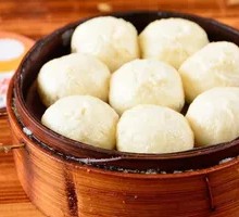 Leek Steamed Dumplings