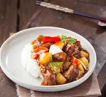 Master Si's Braised Beef Rice