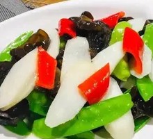 Snow Peas, Wood Ear Mushrooms Stir-Fried with Chinese Yam