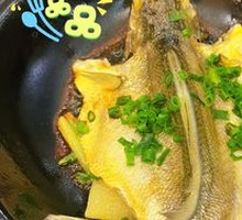 Signature Steamed Yellow Croaker in Clay Pot