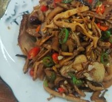 Stir-fried Bamboo Shoots with Preserved Pork