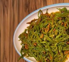 Fresh Green Beans with Shredded Pork