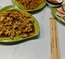 Sauce Stir-Fried Farm Eggs