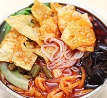 Spicy Egg and Snail Noodles