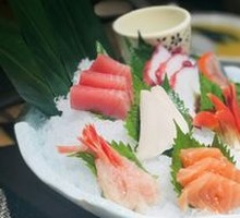 Premium Sushi Platter