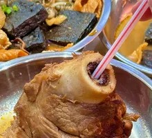 Whole Large Bone-in Shank