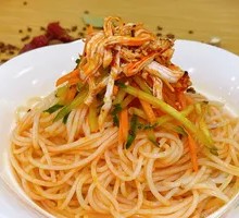 Spicy Chicken Noodle Salad
