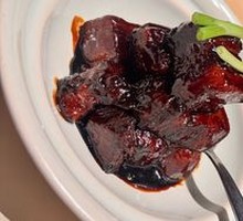 Dongpo Pork with Rice Wine Buns