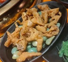 Pickled Garlic Chicken Feet