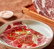 Sauce-Drenched Large Upper Beef Shank