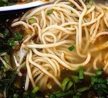 Sour Cabbage Beef Noodles