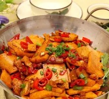 Spicy Pot-Braised Tofu with Leaves