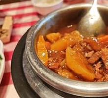 Beef Shank with Potatoes and Carrots