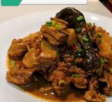 Braised Wild Chicken with Red Sauce