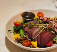 Steak and Pear Salad