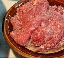 嫩 牛 肉