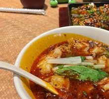 Spicy Chili Oil Dumplings