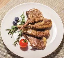 French-style Pan-Seared Lamb Chops