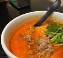 Herb Tomato Beef Noodles