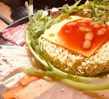 Military-style Hot Pot