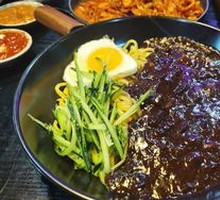 Korean Fried Noodles with Sauce