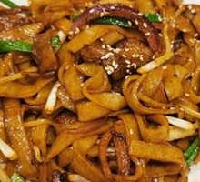 Dry-Fried Beef Rice Noodles