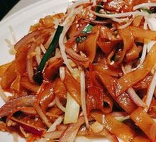 Dry-Fried Beef Rice Noodles