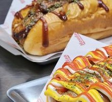 Classic American Hot Dog